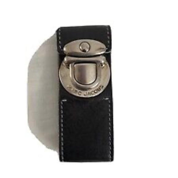 Marc Jacobs vintage leather cuff buckle bracelet - Picture 1 of 6